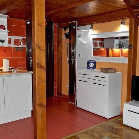 Halkoz Apartment Дебрецен Экстерьер фото