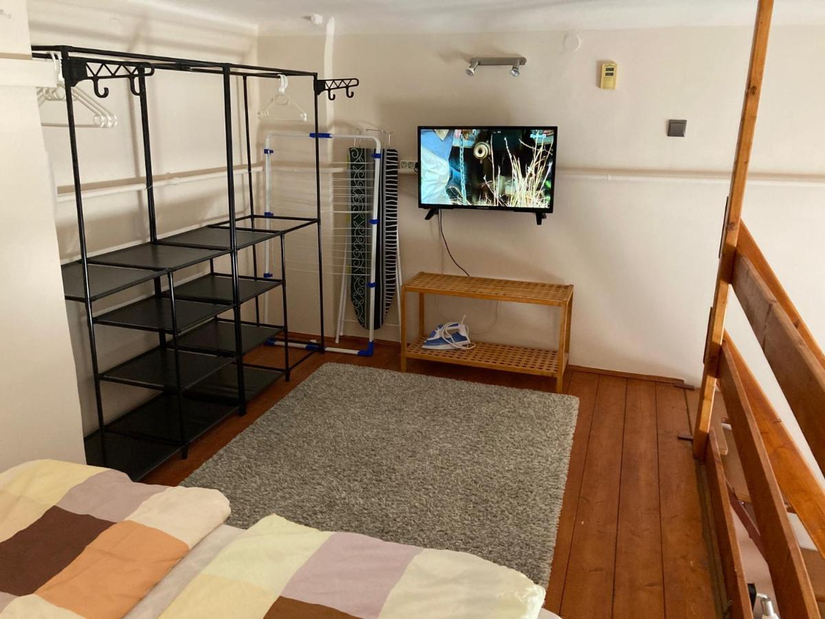 Halkoz Apartment Дебрецен Экстерьер фото