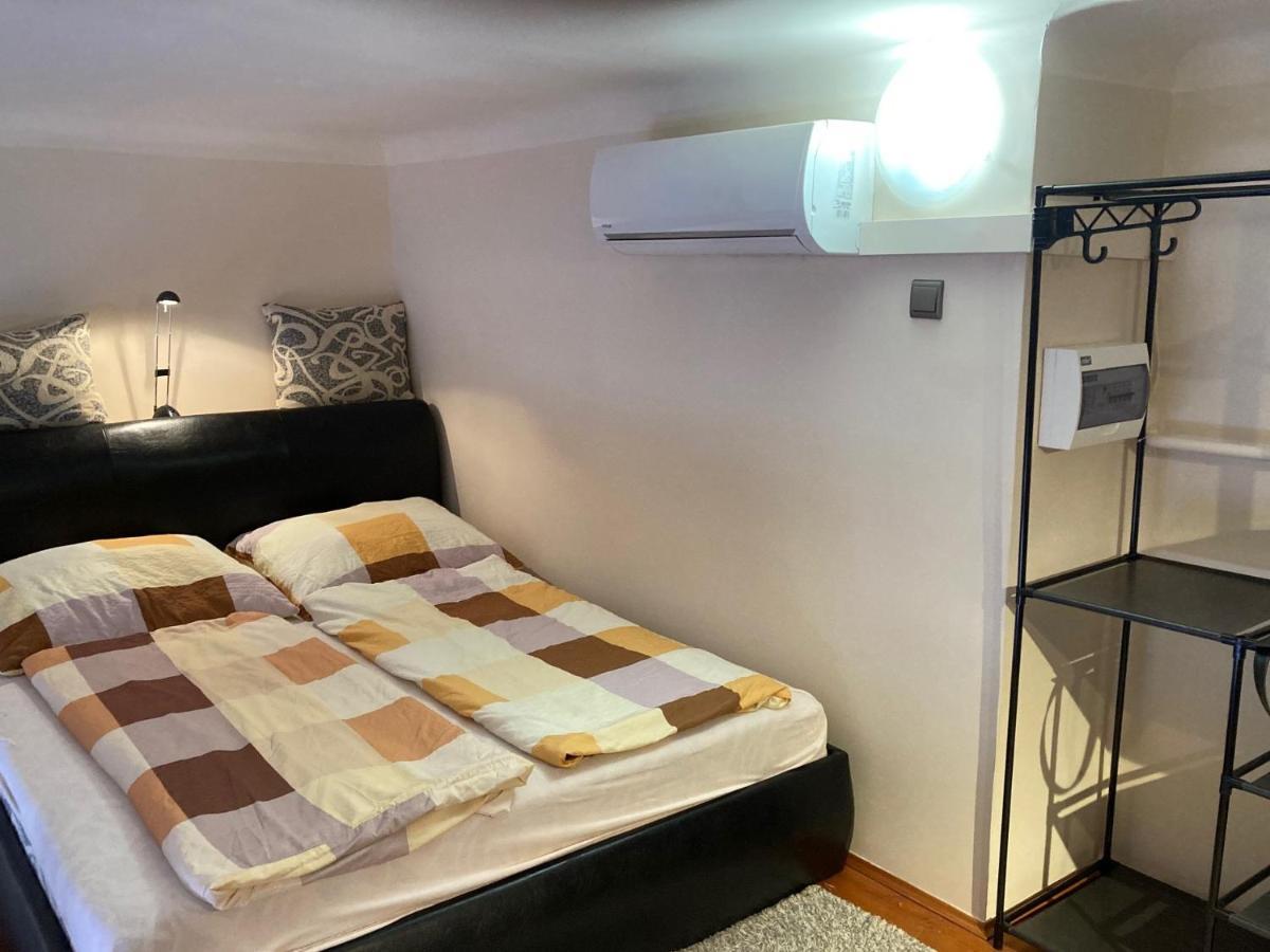 Halkoz Apartment Дебрецен Экстерьер фото